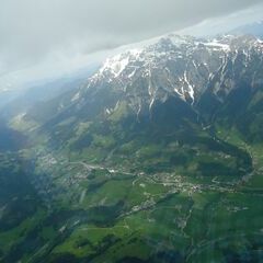 Flugwegposition um 10:44:42: Aufgenommen in der Nähe von Gemeinde Leogang, 5771 Leogang, Österreich in 2444 Meter